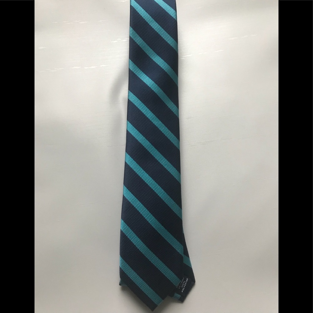 Lands’ End men ties